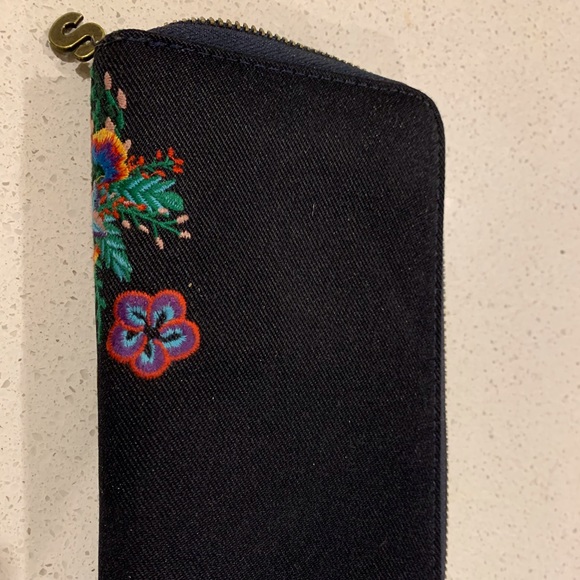 Desigual wallet - Picture 2 of 4